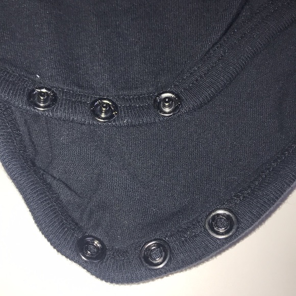 Infant’s Unisex VCU Onesie - Picture 3 of 6